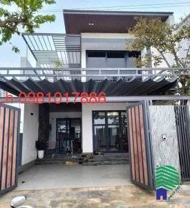 Mái Xếp Di Động Trước Nhà – Giải Pháp Tiện Lợi Cho Không Gian Sống