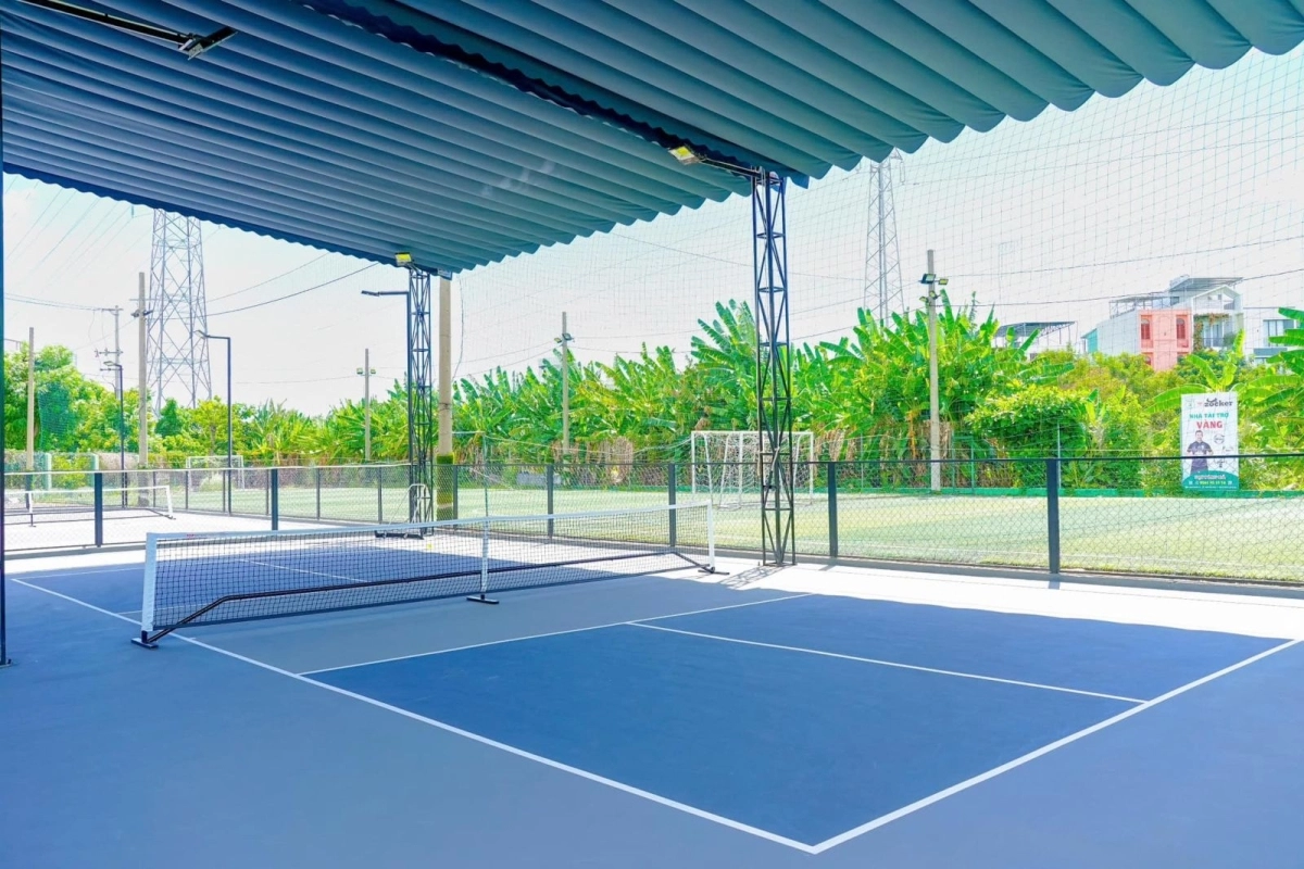 thi công mái che sân Pickleball bền đẹp