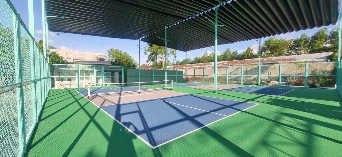 Mái Xếp Cho Sân Pickleball