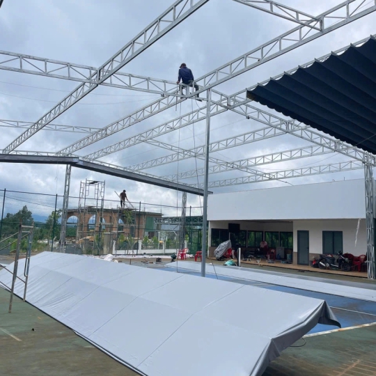 Mái che xếp bạc tự động thi công ở trà vinh